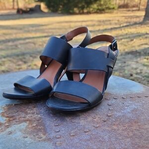 Lucky Brand Sandels Sz 7